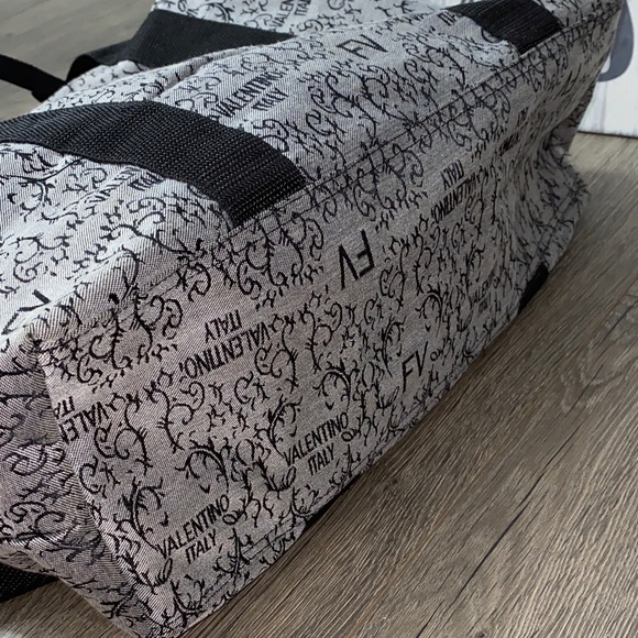 Valentino FV Monogram Gray and Black Duffel Bag - Picture 5 of 13